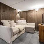 In Out, Modern Comfort By The Slopes Casa vacanze