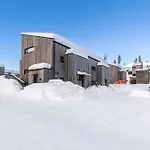 In Out, Modern Comfort By The Slopes Casa vacanze *