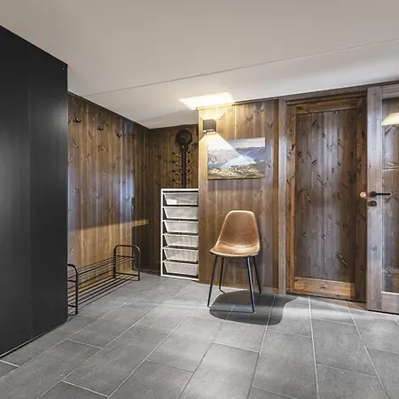 In Out, Modern Comfort By The Slopes Ferienhaus