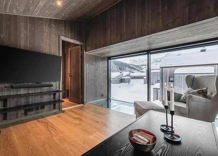 In Out, Modern Comfort By The Slopes 펜션 헴세달