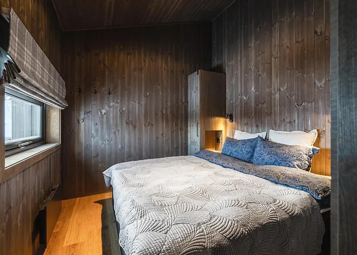 펜션 In Out, Modern Comfort By The Slopes 헴세달
